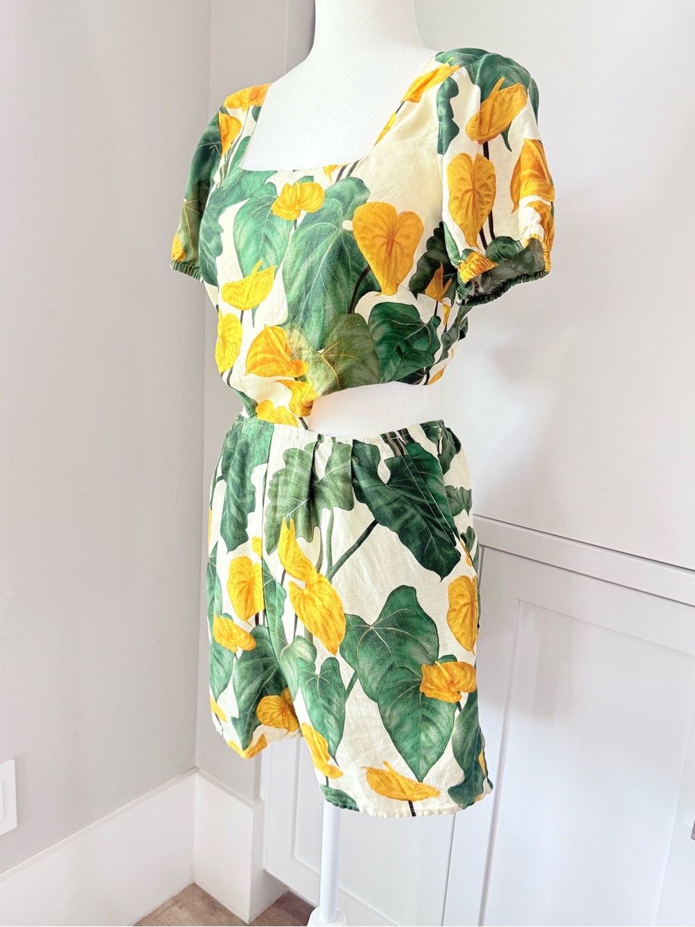 FARM Rio Yellow & Green Tropical Leaf Puff-Sleeve Romper - Picture 5 of 9